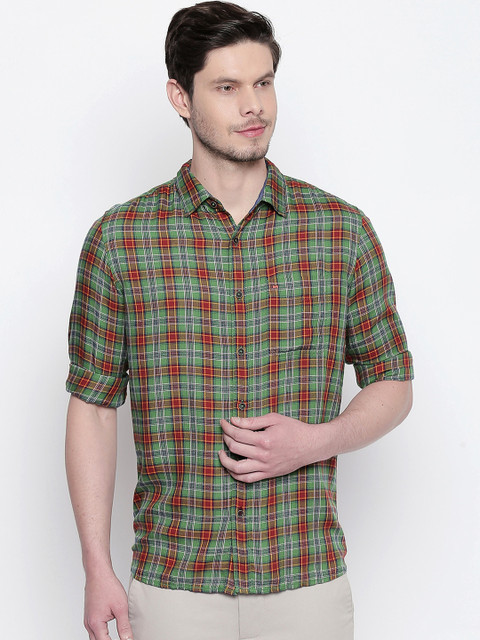 

Basics Men Green & Maroon Slim Fit Checked Casual Shirt