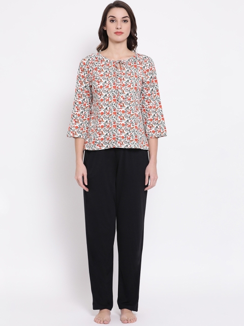 

Clovia Women White & Black Printed Night Suit LS0490P18