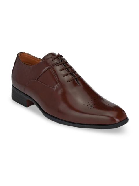 

Fentacia Men Brown Solid Formal Oxfords