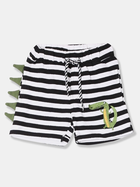 

Donuts Boys White Striped Regular Fit Regular Shorts