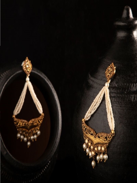 

ANIKAS CREATION White & Gold-Plated Leaf Shaped Pearl Drop Earrings