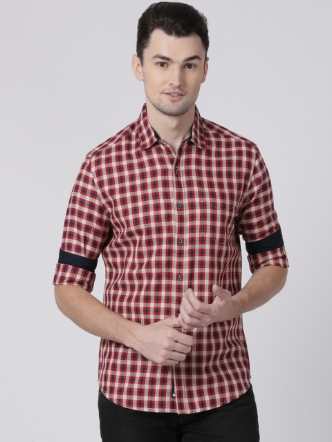 

Toss Winner Men Red Regular Fit Checked Casual Shirt
