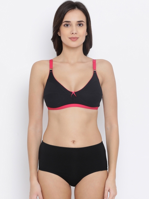 Clovia Women Black Solid Lingerie Set COMBBP24932B
