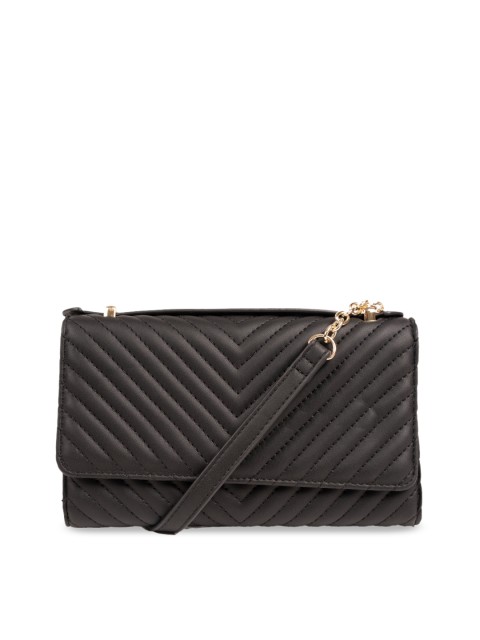 

HEATWAVE Women Black Textured Three Fold Wallet