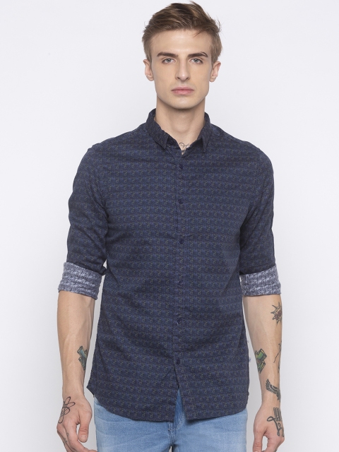 

Globus Men Navy Blue Regular Fit Printed Casual Shirt