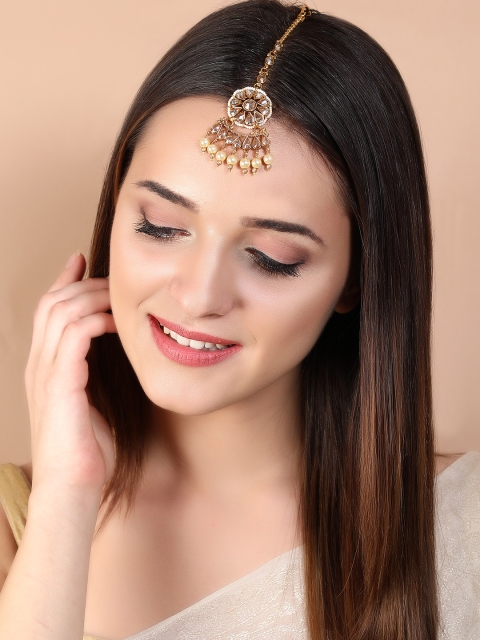 

Rubans Gold-Plated & White Kundan Studded Maang Tikka