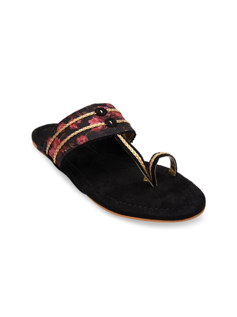 

Jivaana Women Black Printed Synthetic Patent One Toe Kolhapuri Flats