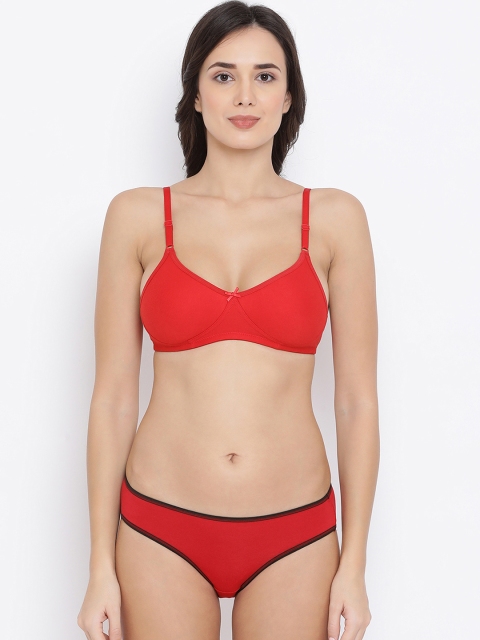 

Clovia Women Red Solid Lingerie Set COMBBP21132B