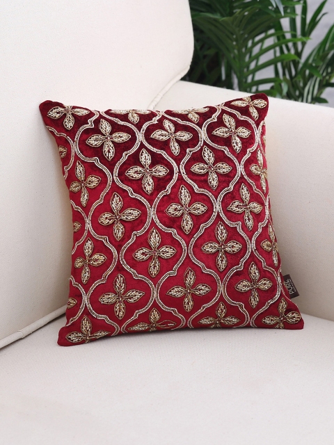 

Pure Home and Living Red & Gold-Coloured Single Embellished Square Cushion Covers
