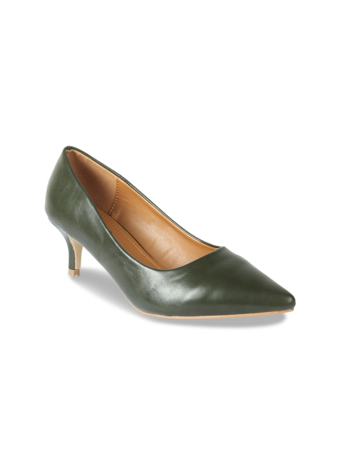 

Flat n Heels Women Green Solid Pumps