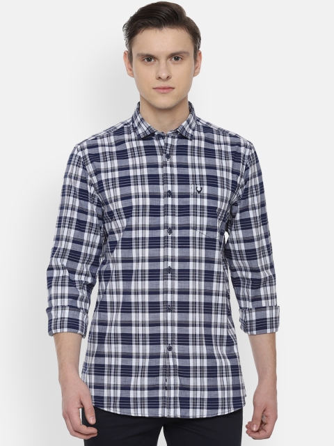 

Solly Jeans Co. Men Blue & White Regular Fit Checked Casual Shirt