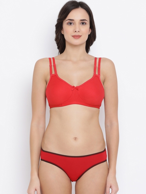 

Clovia Women Red Solid Lingerie Set COMBBP94532B
