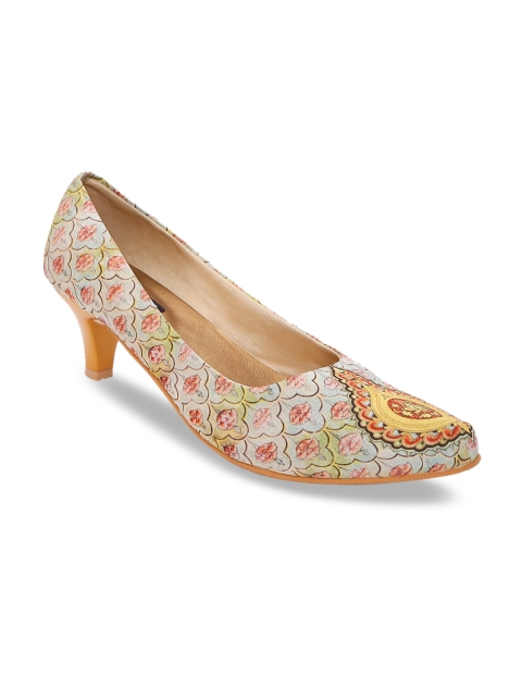 

Kanvas Women Blue & Pink Printed Pendent Mughal Pumps