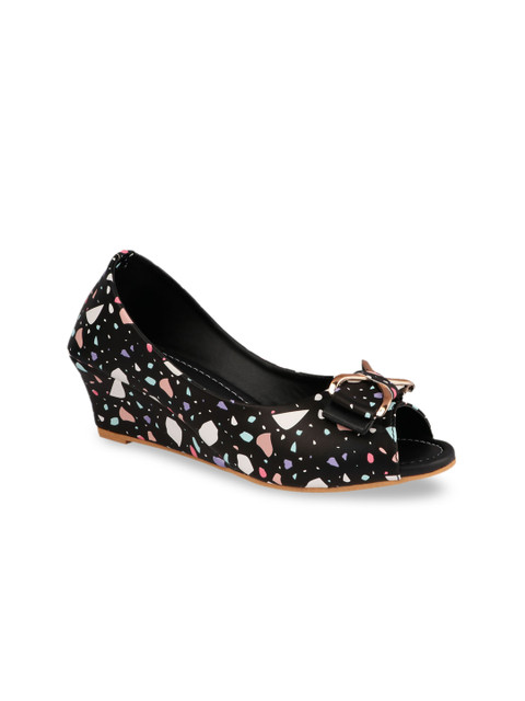 

Shoetopia Women Black Printed Peep Toe Wedges