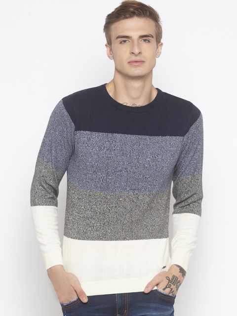 

Globus Men Navy Blue & White Slim Fit Colourblocked Round Neck T-shirt