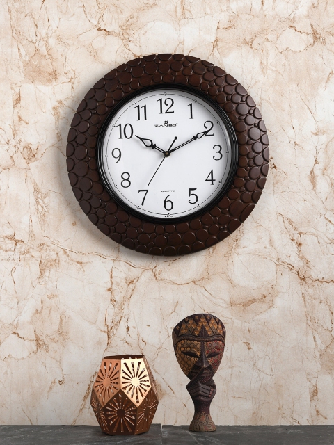 

ZANIBO White Round Solid 38 cm Analogue Wall Clock