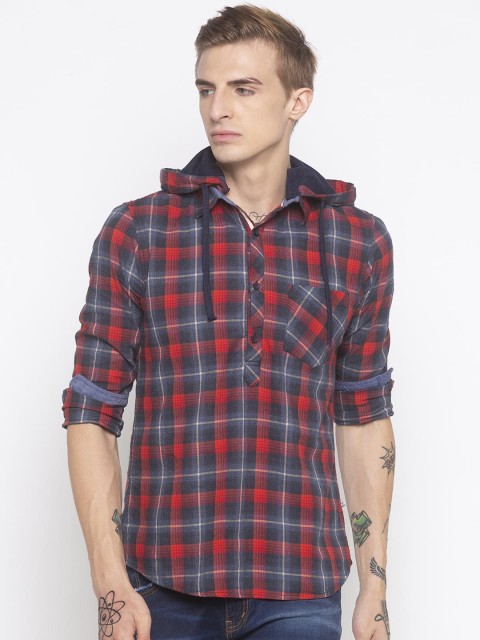 

Globus Men Red & Navy Blue Regular Fit Checked Casual Shirt