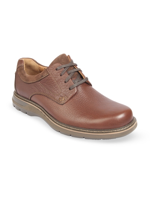 

Clarks Men Brown Textured Leather Formal Derbys