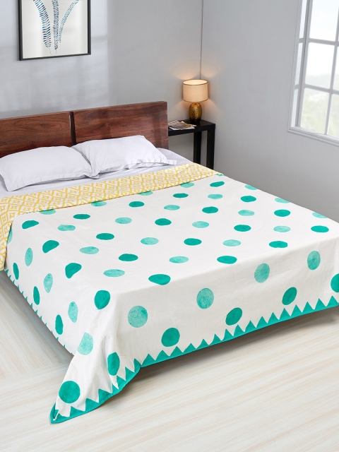 

Chumbak White & Yellow Geometric Heavy Winter 210 GSM Double Bed Dohar