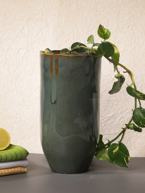 

Chumbak Grey Nightly Spirit Ceramic Vase