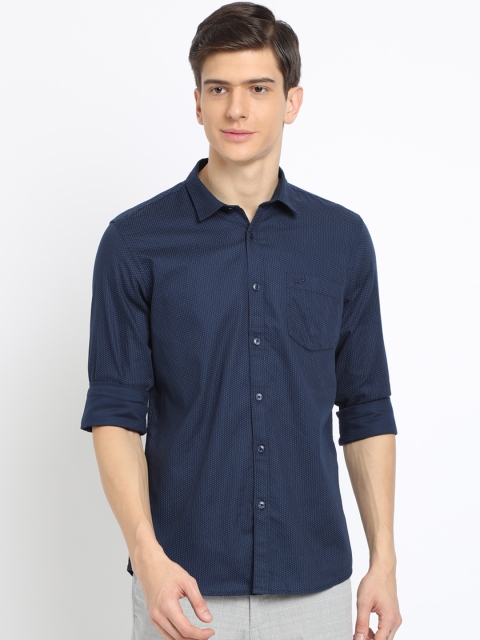

Crocodile Men Navy Blue & White Slim Fit Printed Casual Shirt