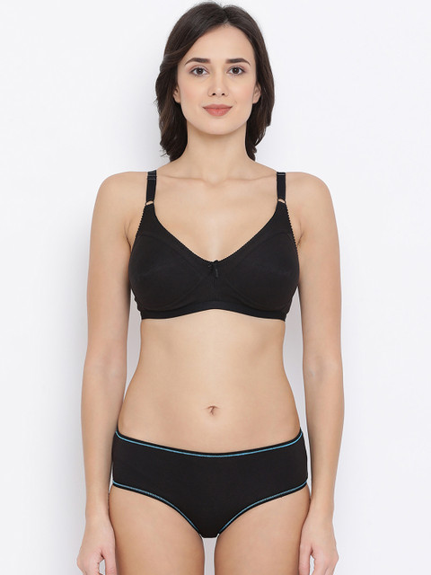 

Clovia Women Black Solid Lingerie Set COMBBP28932B