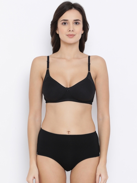 

Clovia Women Black Solid Lingerie Set COMBP101332B