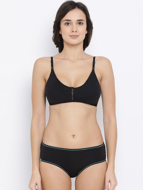 

Clovia Women Black Solid Lingerie Set COMBBP92532B