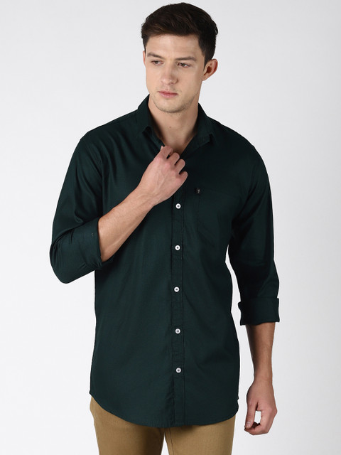 

LEVIZO Men Green Premium Regular Fit Solid Casual Shirt