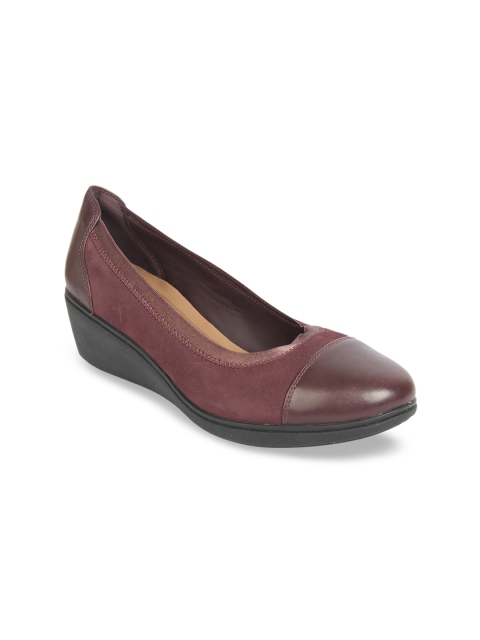 

Clarks Women Purple & Black Solid Pumps