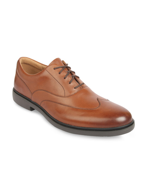 

Clarks Men Tan Brown Solid Leather Formal Oxfords
