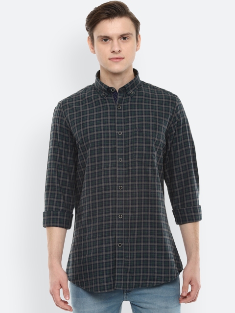 

Van Heusen Sport Men Green & Navy Blue Checked Slim Fit Casual Shirt