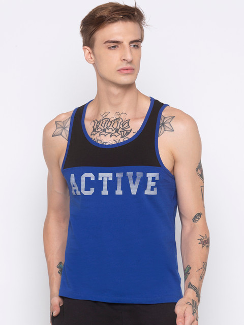 

Globus Men Blue & White Printed Slim Fit Round Neck T-shirt