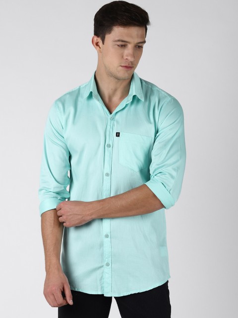 

LEVIZO Men Turquoise Blue Premium Regular Fit Solid Casual Shirt
