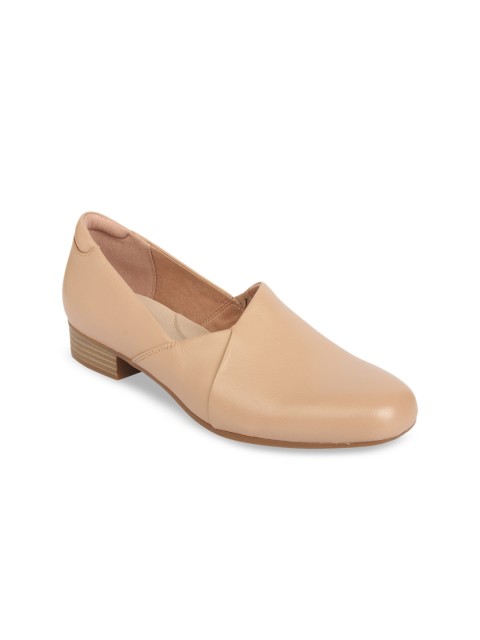 

Clarks Women Brown Solid Leather Pumps
