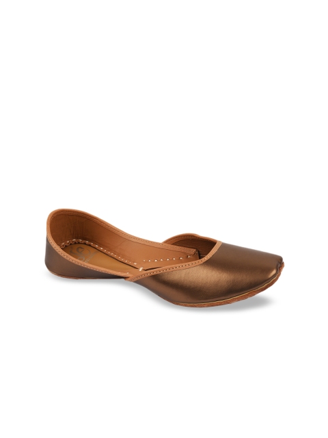 

Jutti Express Women Bronze-Toned Solid Canvas Mojaris