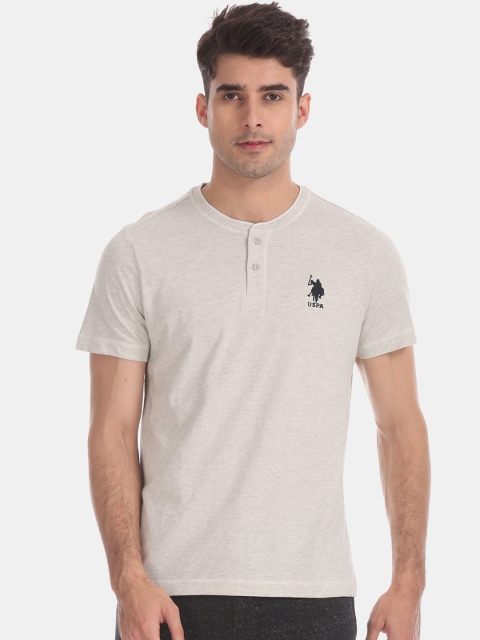 

U.S. Polo Assn. Men Beige Solid Mandarin Collar T-shirt
