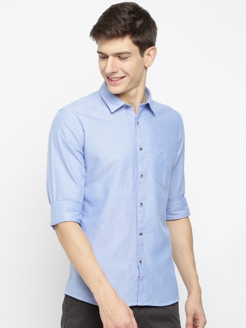 

Crocodile Men Blue Slim Fit Solid Casual Shirt