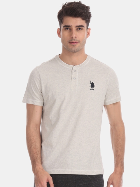 

U.S. Polo Assn. Men Beige Solid Mandarin Collar T-shirt
