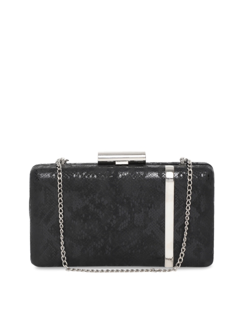 

Kazo Black Textured Clutch