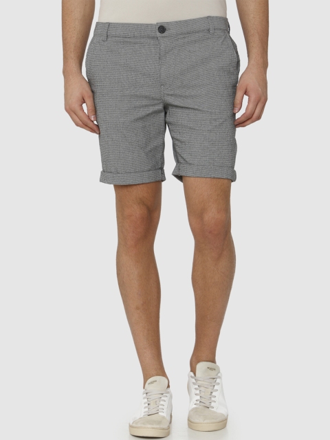 

SELECTED Men Grey Self Design Regular Fit Regular Shorts