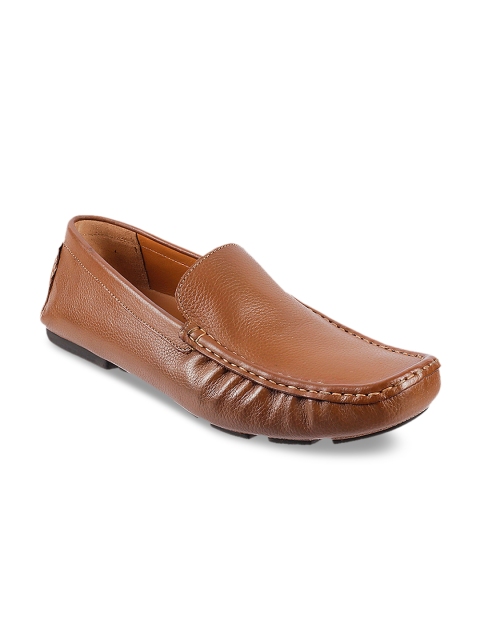 

Metro Men Tan Brown Textured Leather Loafers