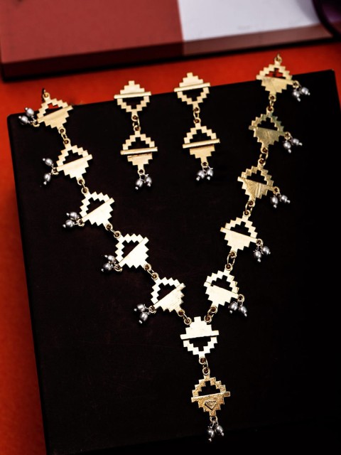 

Studio Voylla Women Gold-Plated Jewellery Set