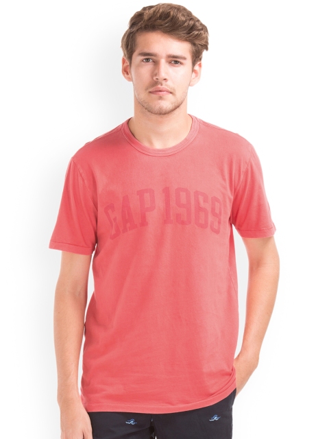 

GAP Men Red Printed Round Neck T-shirt