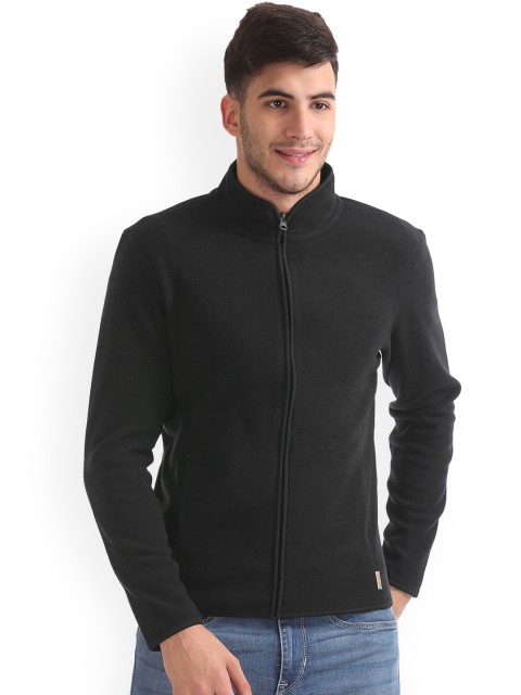 

Flying Machine Men Black Solid Sweatshirt
