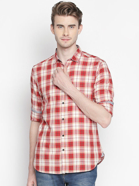 

BYFORD by Pantaloons Men Red & White Slim Fit Checked Casual Shirt