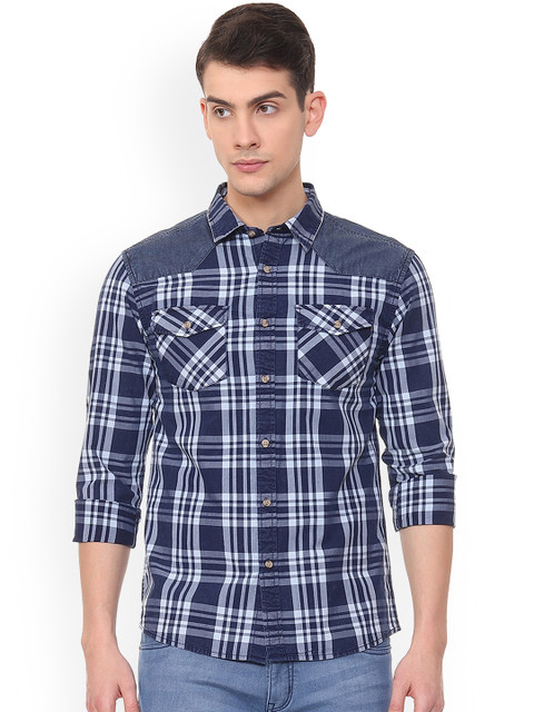 

People Men Blue & White Regular Fit Checked Casual Shirt