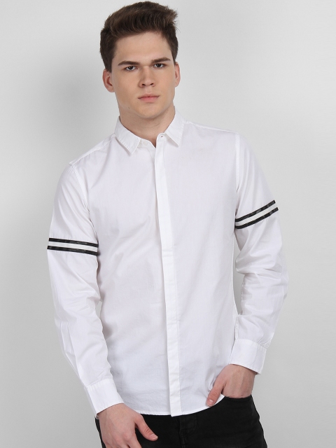 

LA LOFT Men White Regular Fit Striped Casual Shirt