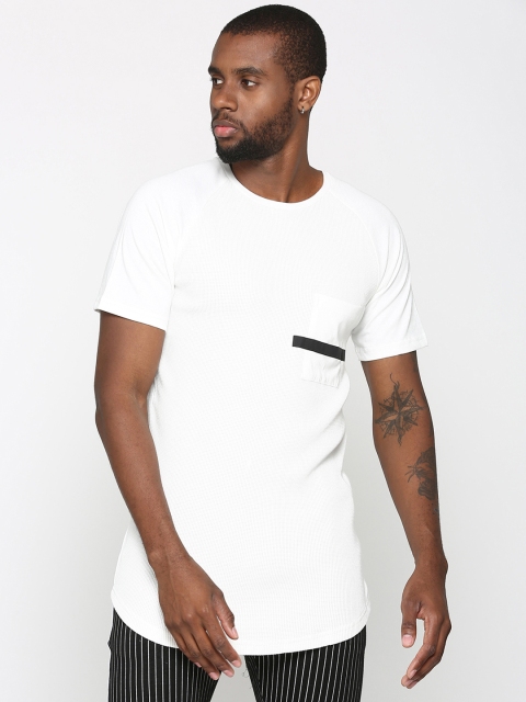 

SKULT by Shahid Kapoor Men Off-White Self Design Round Neck T-shirt