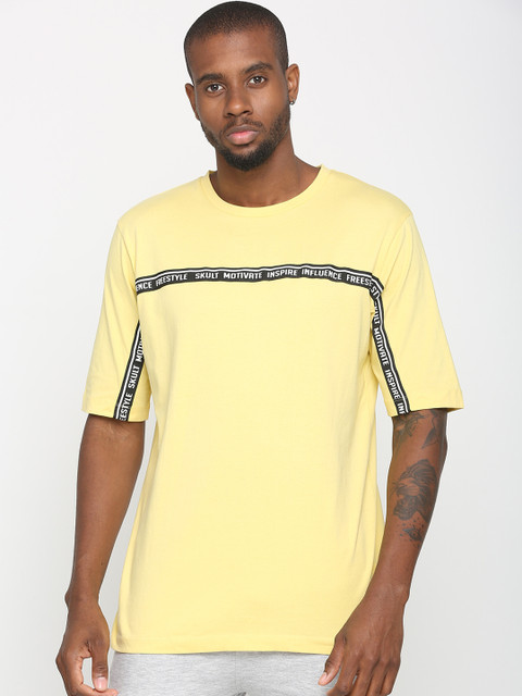 

SKULT by Shahid Kapoor Men Yellow Solid Round Neck T-shirt